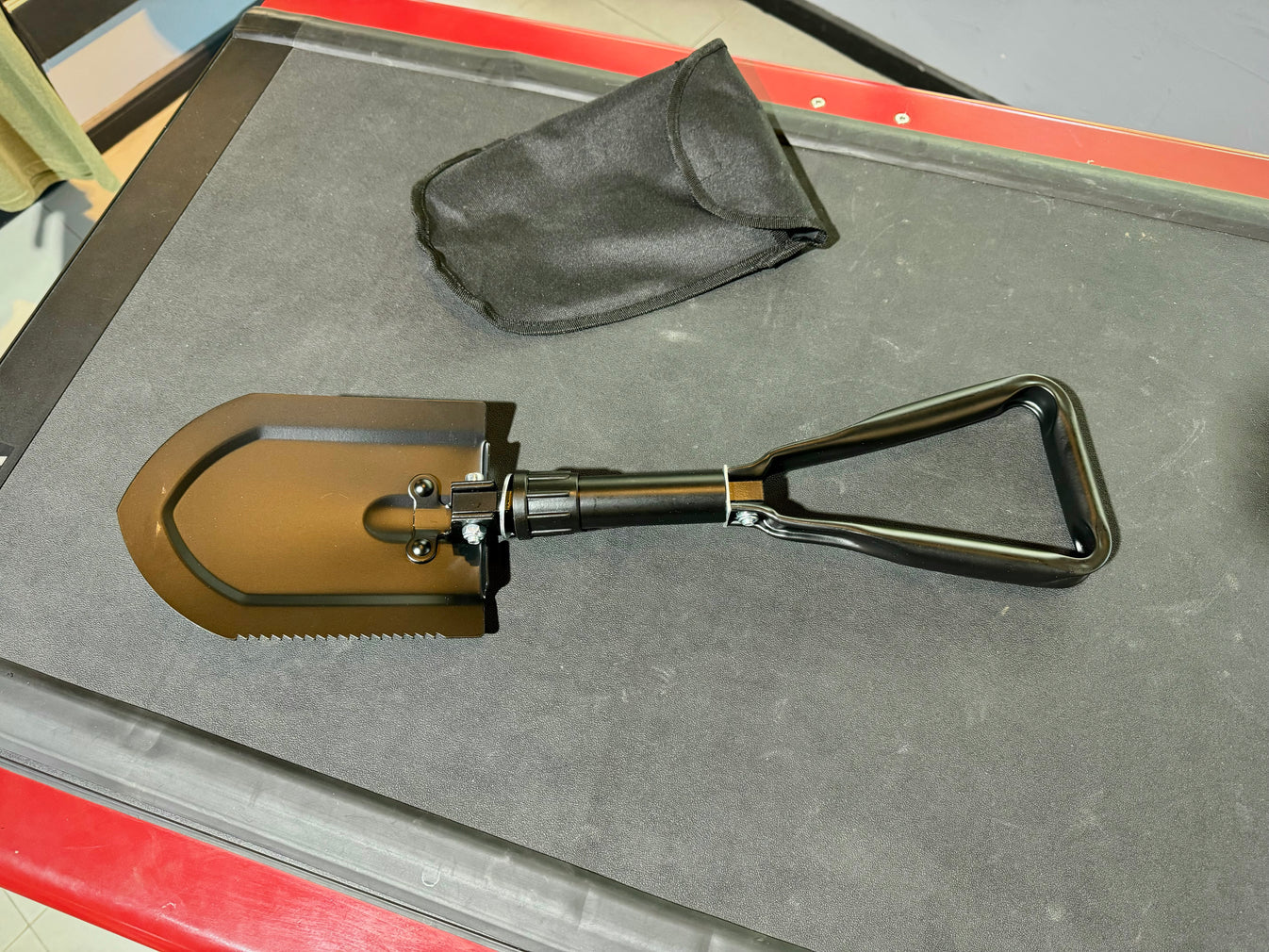 Pala Plegable Pequeña de 3 Secciones con Bolso de Transporte – All-Top