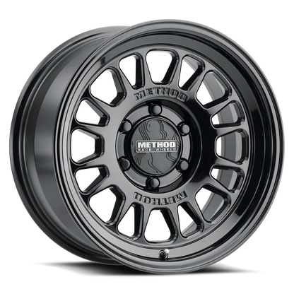 Llanta 318 Gloss Black 6x135 R17 Offset 0 mm – Method Race Wheels