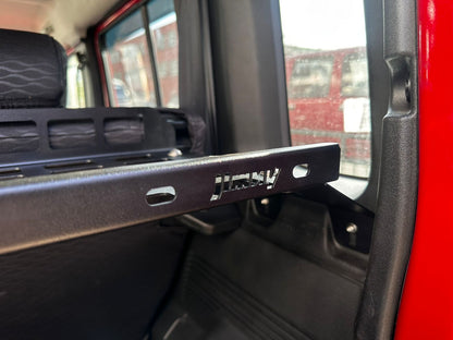 Panel Táctico Rígido Horizontal tipo Molle para New Jimny 5 Puertas – Dirt Trucks