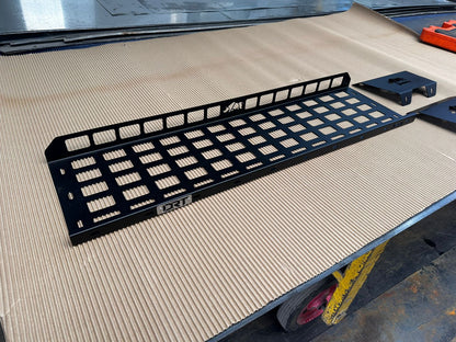 Panel Táctico Rígido Horizontal tipo Molle para New Jimny 5 Puertas – Dirt Trucks