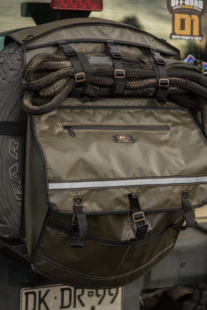 Bolso Para Neumático Goubet resistente con múltiples correas y bolsillo frontal con cremallera