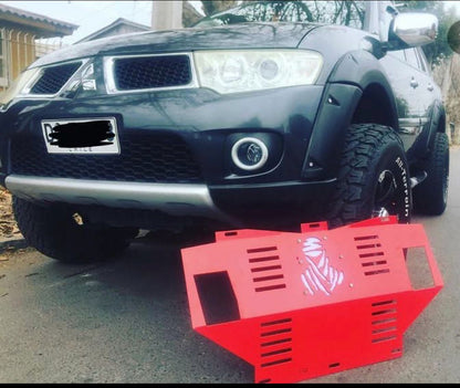 Cubre Carter Frontal Mitsubishi Montero G2 (2011-2015) – CubrecarterX