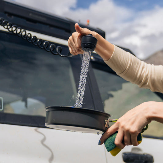 Estanque de Agua 30 Litros con Manguera y Ducha a Presión – AndesRacks