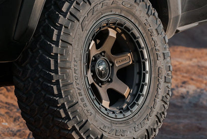 Llanta Block Beadlock 6x139.7 R17x9 Offset -12 Matte Bronze – FUEL