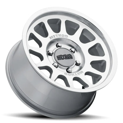 Llanta 703 Machined 6x139.7 R17 Offset 0 mm – Method Race Wheels